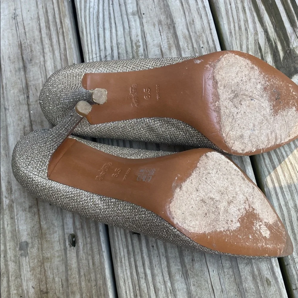EUC- Coach Gold Sparkly Textured Vero Cuoio Heels Size 6.5 - Picture 16 of 16